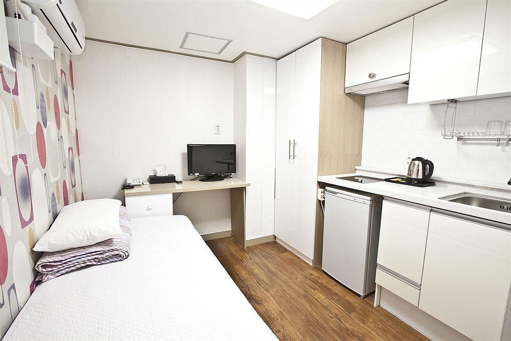 24 Guesthouse Edae 首爾 外观 照片