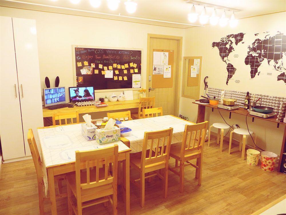 24 Guesthouse Edae 首爾 外观 照片